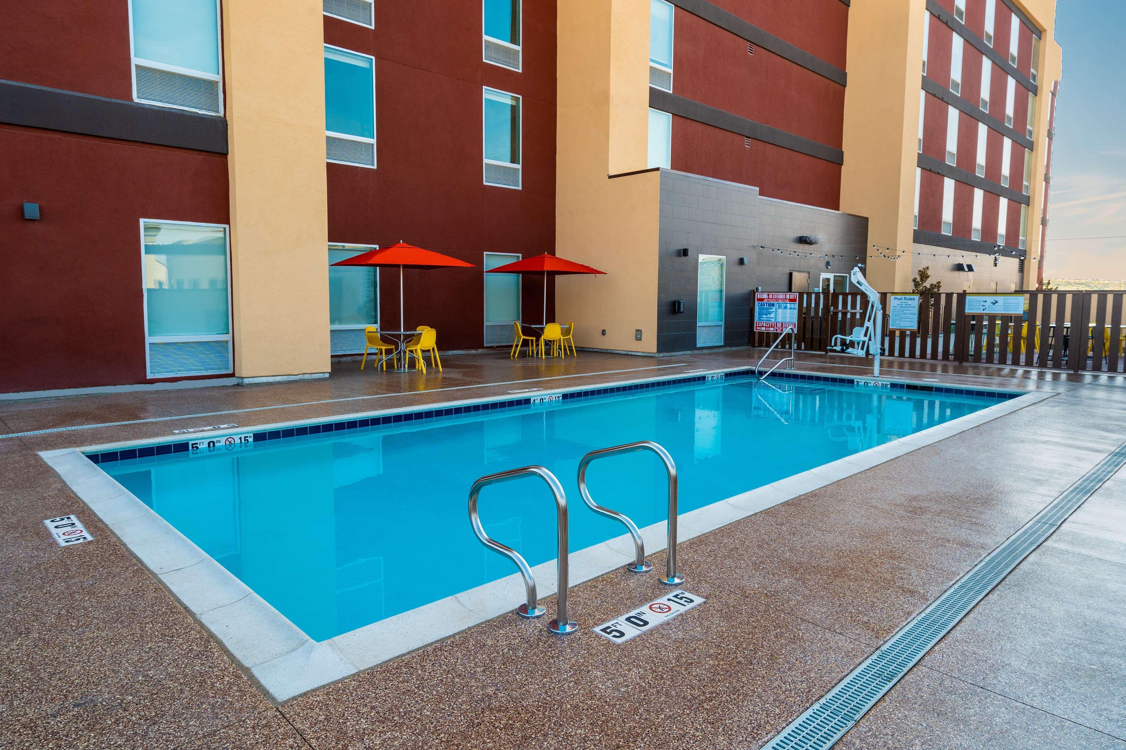 Home2 Suites Бейкърсфийлд Екстериор снимка